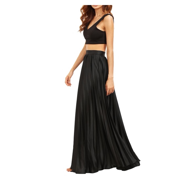 MBM Unlimited Dresses & Skirts - Black Pleated Flared Full Length Satin Maxi Skirt